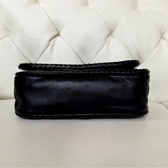 Chanel handbag - Picture 4 of 10